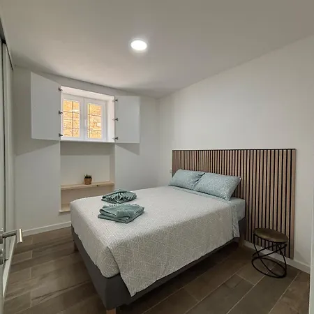 Casa Delinda Apartment Almada